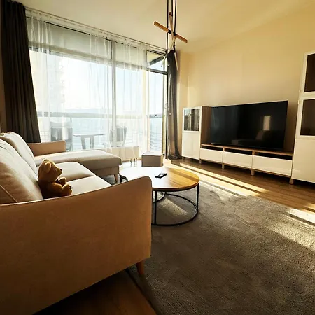 Apartment Cozy Getaway - Near Airport *